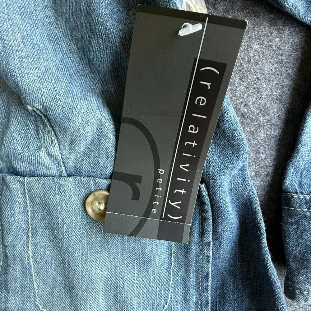 NWT Relativity Petite Denim Jacket Size PM - Picture 2 of 5